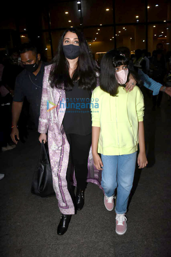 photos abhishek bachchan aishwarya rai bachchan aaradhya bachchan and others snapped at the airport 4 2