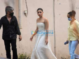 Photos: Alia Bhatt spotted at Mehboob Studios