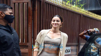 Photos: Ananya Panday spotted at yoga class in Bandra