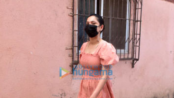Photos: Ankita Lokhande snapped in Juhu with her mother