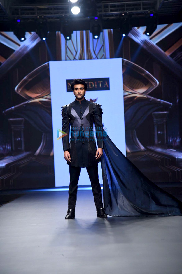 photos arbaaz khan helen and others walk the ramp at the bombay times fashion week 2021 00 2