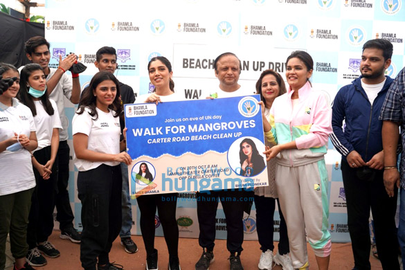 photos bhumi pednekar snapped participating in the beach cleanup drive at carter road bandra 1