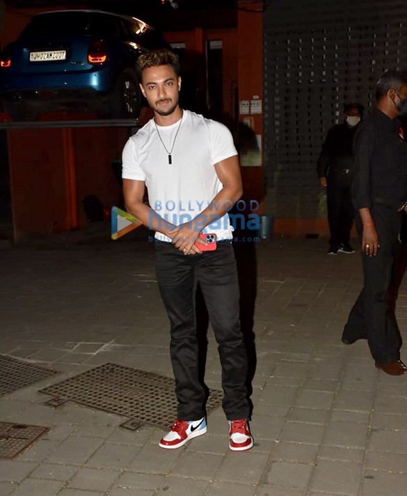 photos celebs snapped at aayush sharmas birthday bash 1