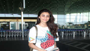 Photos: Daisy Shah, Sonnalli Seygall, Sajid Nadiadwala and others snapped at the airport