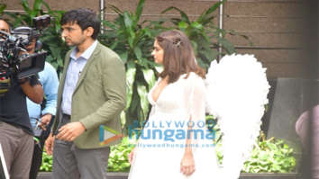 Photos: Ileana D’Cruz and Pratik Gandhi spotted at shoot location
