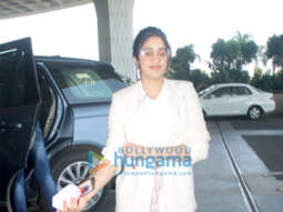 Photos: Janhvi Kapoor and Katrina Kaif snapped at the airport