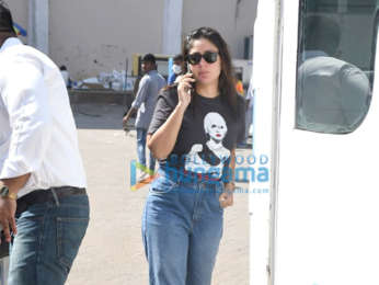 Photos: Kareena Kapoor Khan spotted at Mehboob Studio in Bandra