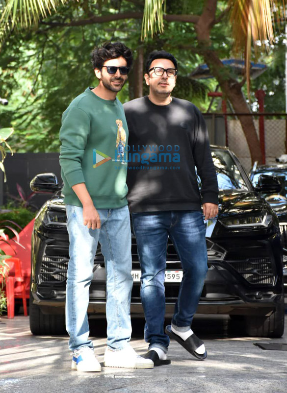 photos kartik aaryan and dinesh vijan spotted at maddock films office 1