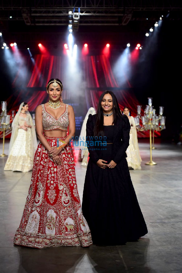 photos malaika arora chitrangda singh soha ali khan and divya khosla kumar walk the ramp at lfw day 4 1