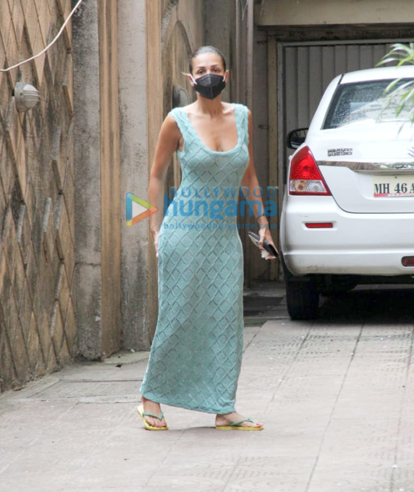 photos malaika arora spotted at her mothers house in bandra 2