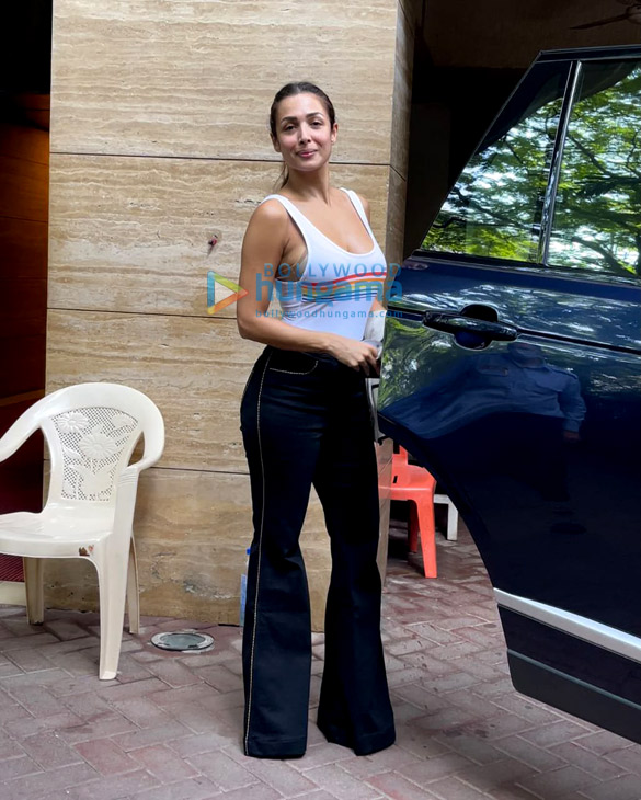 photos malaika arora spotted in bandra 3 44