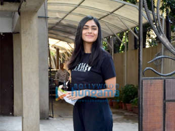 Photos: Mrunal Thakur snapped at Bblunt salon in Juhu