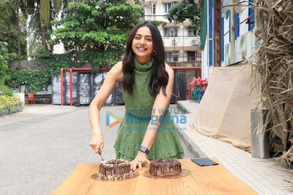 photos rakul preet singh celebrates her birthday at bastian in worli 2