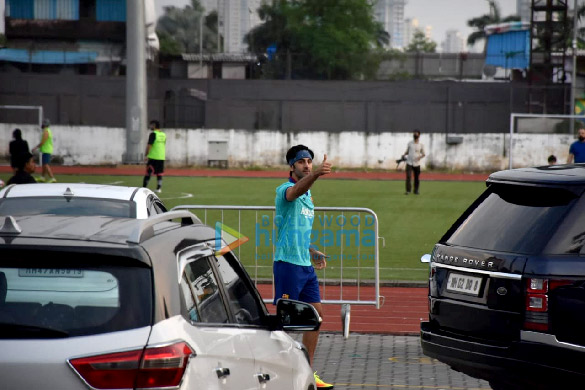 photos ranbir kapoor arjun kapoor and others snapped at football match in bandra 00 1