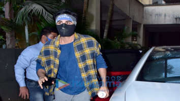 Photos: Ranbir Kapoor snapped at a dance class