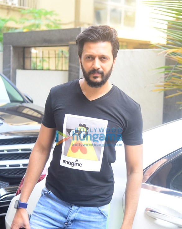 photos riteish deshmukh fardeen khan snapped at t series office 4