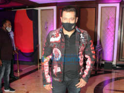 Photos: Salman Khan, Sonnalli Seygall and others snapped at the launch of Chingari – Gari crypto social coin