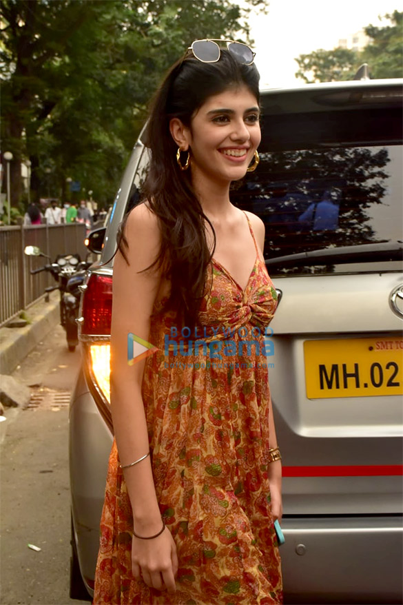 Photos: Sanjana Sanghi snapped in Andheri Photos: Sanjana Sanghi snapped in Andheri