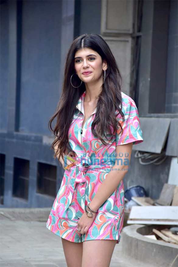 photos sanjana sanghi snapped in versova 3
