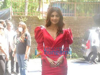 Photos: Shilpa Shetty spotted at a store opening
