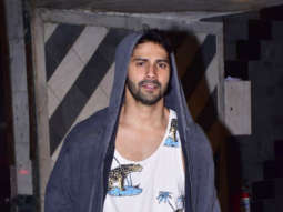 Photos: Varun Dhawan snapped at the gym in Juhu