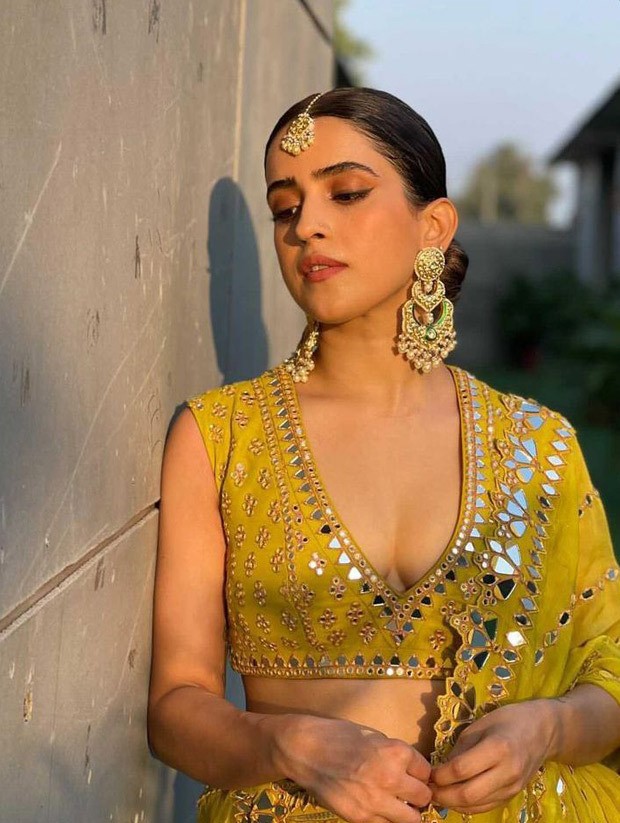Sanya Malhotra exudes radiance as she looks like a ray of light in a lehenga worth Rs. 79,000 Sanya Malhotra exudes radiance as she looks like a ray of light in a lehenga worth Rs. 79,000