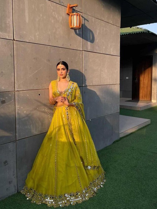 Sanya Malhotra exudes radiance as she looks like a ray of light in a lehenga worth Rs. 79,000 Sanya Malhotra exudes radiance as she looks like a ray of light in a lehenga worth Rs. 79,000