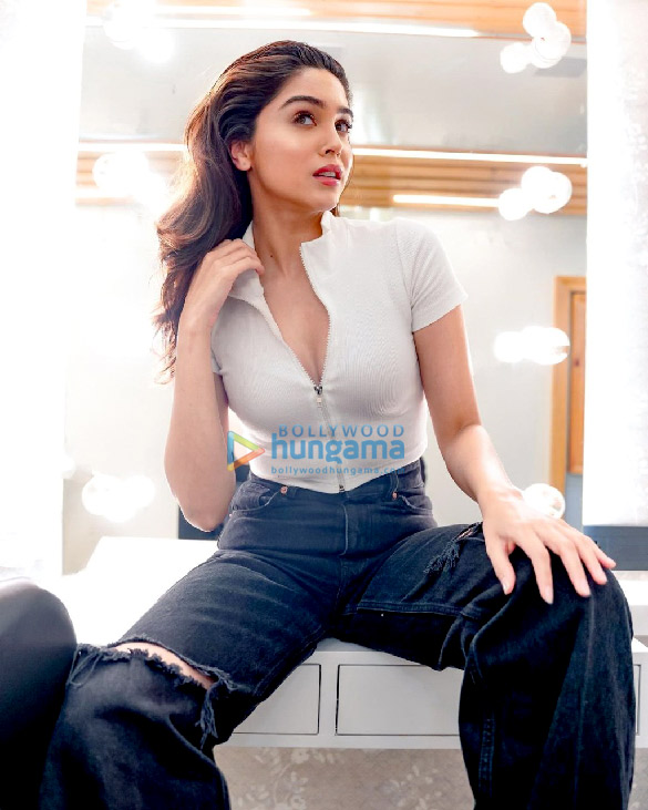 sharvari wagh 3 9