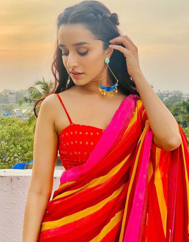 Alia Bhatt Serves Desi Look In Laddoo Peela Saree, Ribbon-Braid Hairdo |  Times Now