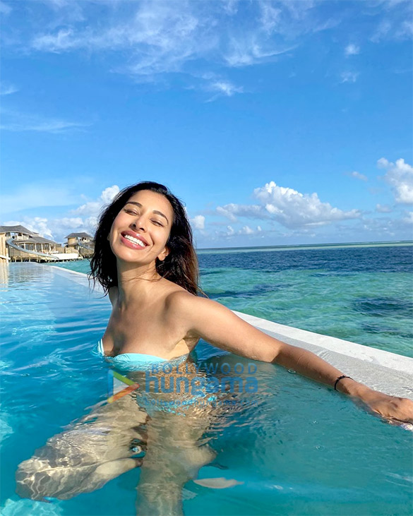 sophie choudry 985 6
