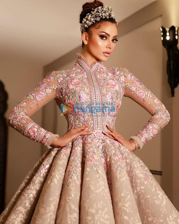 urvashi rautela 025 2