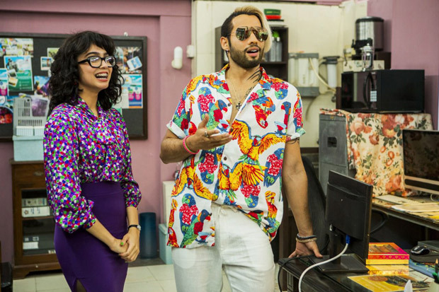 Saif Ali Khan, Rani Mukerji, Siddhant Chaturvedi & Sharvari Wagh are in battle of disguises in the trailer of Bunty Aur Babli 2