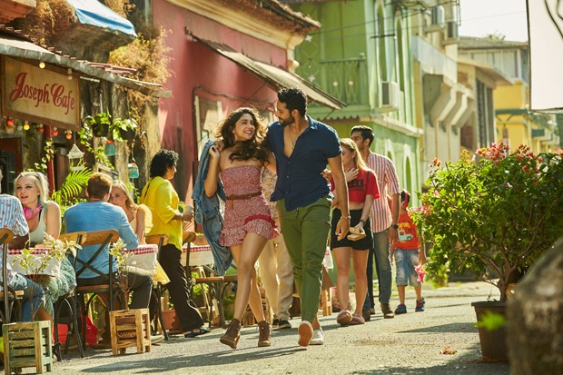 "I think Arijit Singh singing 'Luv Ju' that I’m lip-syncing to in the film is a milestone moment of my career" - says Bunty Aur Babli 2 star Siddhant Chaturvedi "I think Arijit Singh singing 'Luv Ju' that I’m lip-syncing to in the film is a milestone moment of my career" - says Bunty Aur Babli 2 star Siddhant Chaturvedi