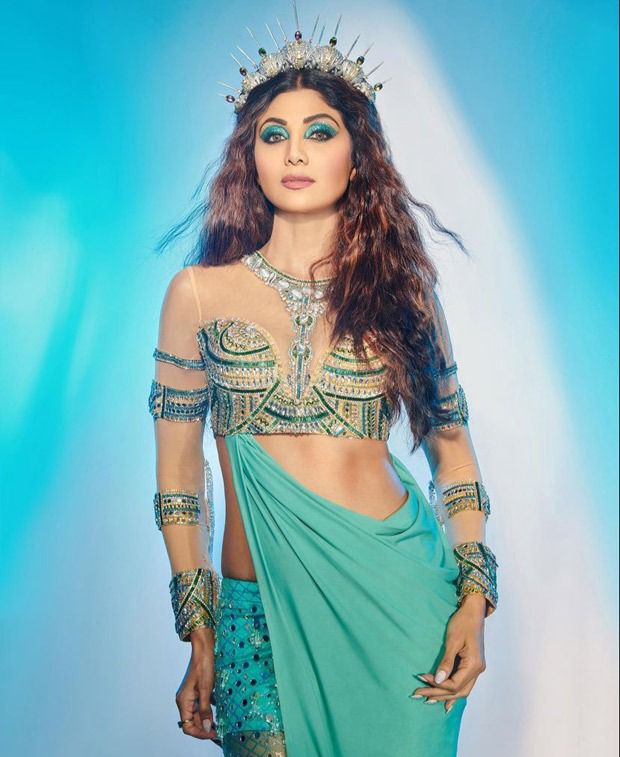 Shilpa Shetty channels major mermaid vibes in a gorgeous blue dress for Super Dancer 4