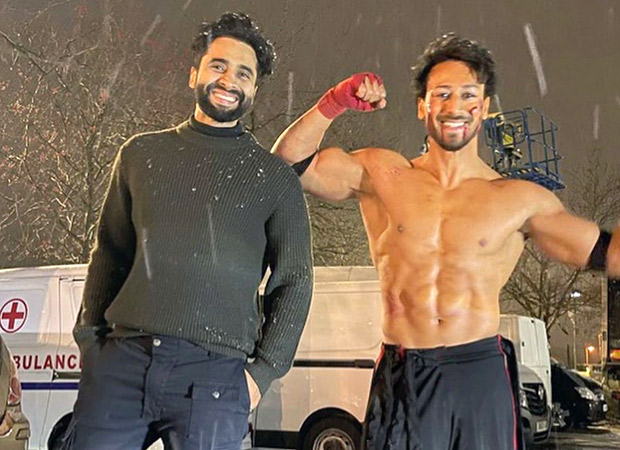 Tiger Shroff goes shirtless in sub zero temperature on the sets of Ganapath; Jackky Bhagnani calls him Hero No. 1