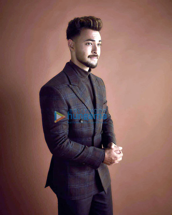 aayush sharma 3 2
