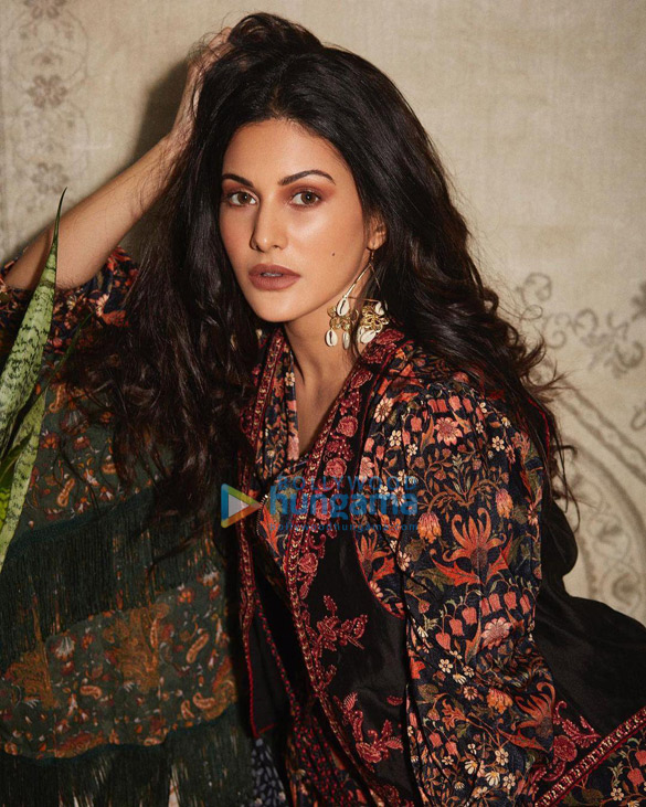 amyra dastur 058 2