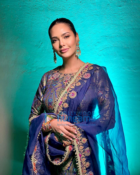 esha gupta 3 11