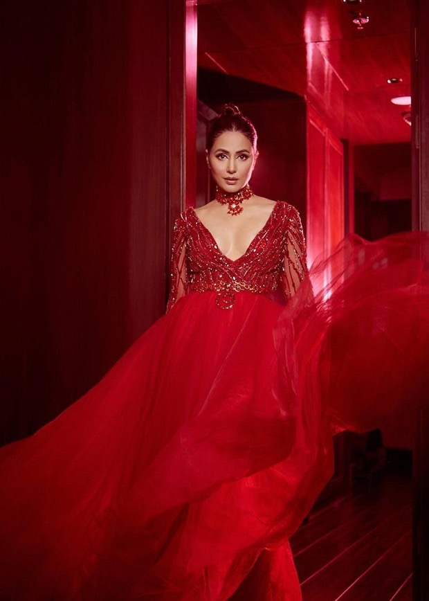 Hina Khan turns up the heat in red plunging neckline gown by Saisha Shinde