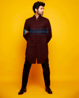 Celeb Photos Of Kartik Aaryan