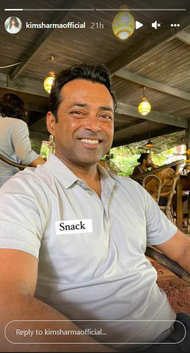 Kim Sharma shares a romantic picture with beau Leander Paes, calls him a 'snack' Kim Sharma shares a romantic picture with beau Leander Paes, calls him a 'snack'
