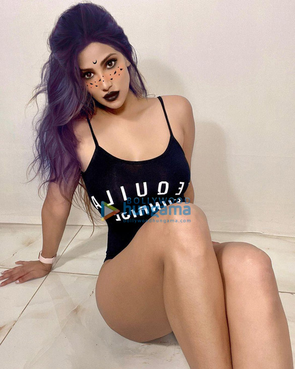 nicole faria 16