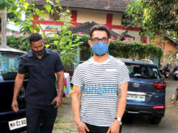 Photos: Aamir Khan spotted in Bandra