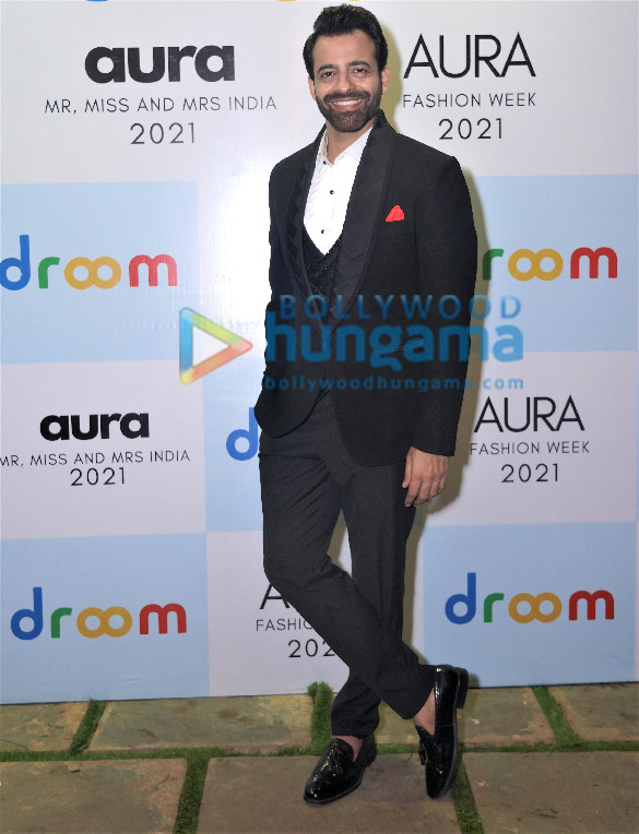 photos aditi govitrikar prince narula himanshu malhotra and others snapped at the grand finale of droom aura mr miss and mrs india 2021 7