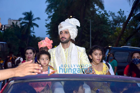 photos aditya seal at his wedding baraat 3