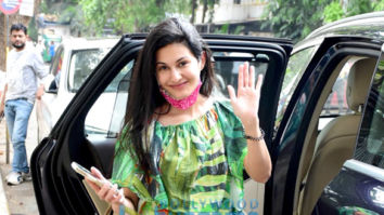 Photos: Amyra Dastur spotted in Juhu