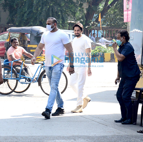 photos ayushmann khurrana snapped in juhu for chandigarh kare aashiqui promotions 4