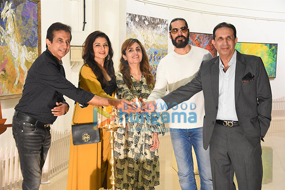 Photos: Bhagyashree and Dino Morea inaugurate Anita Goel’s show ‘Udaan’ Photos: Bhagyashree and Dino Morea inaugurate Anita Goel’s show ‘Udaan’