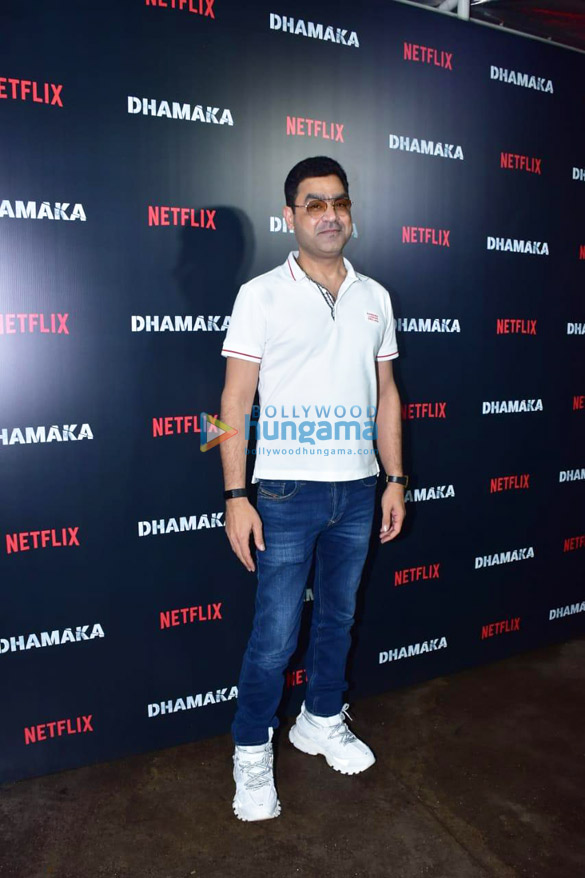 photos celebs grace the special screening of dhamaka 5 2