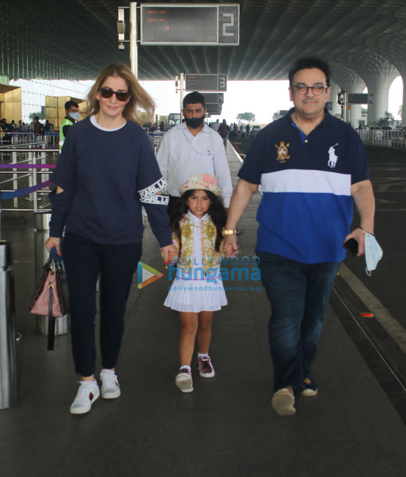 photos disha patani jacqueline fernandez ayushmann khurrana and others snapped at the airport 1